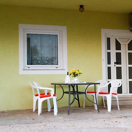 Apartmani Andrej Vodice โวดีเซ ภายนอก รูปภาพ