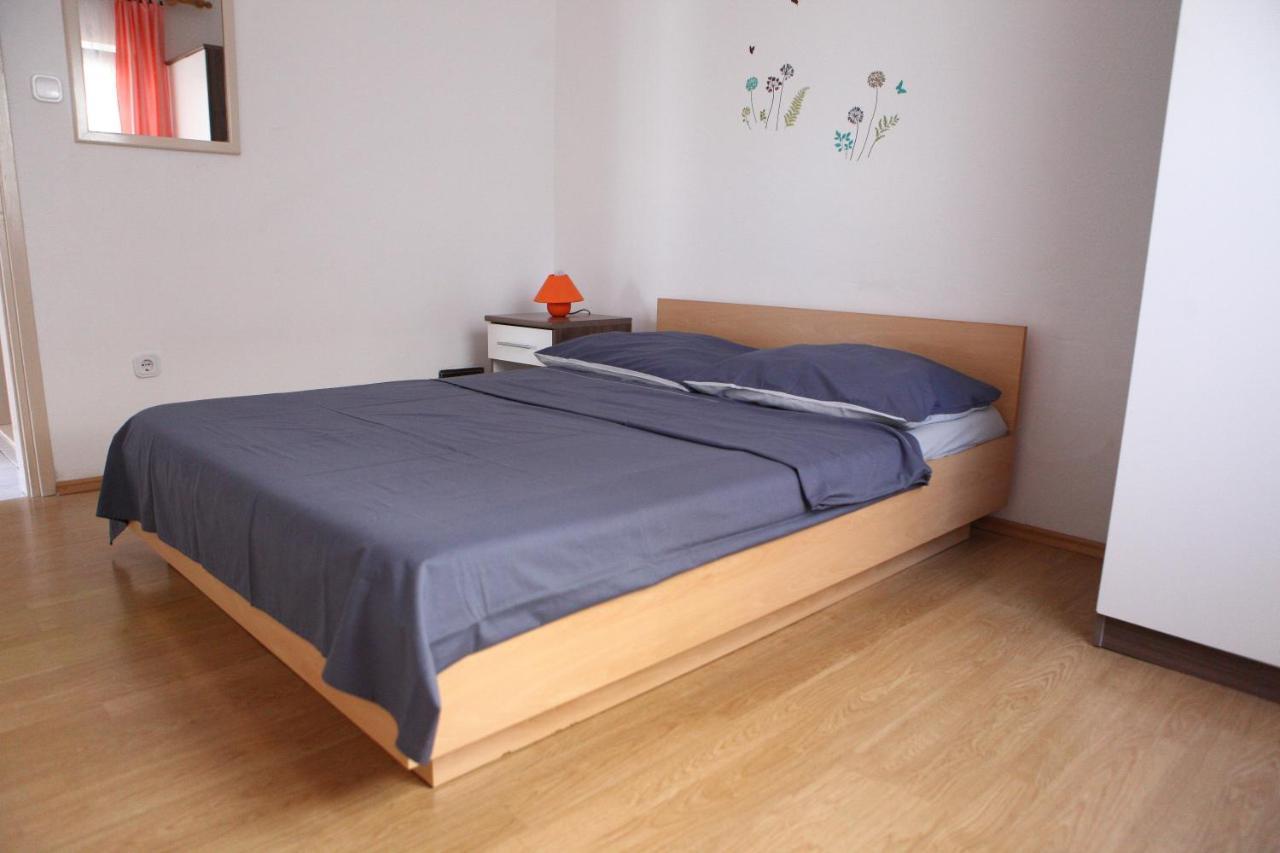 Apartmani Andrej Vodice โวดีเซ ภายนอก รูปภาพ