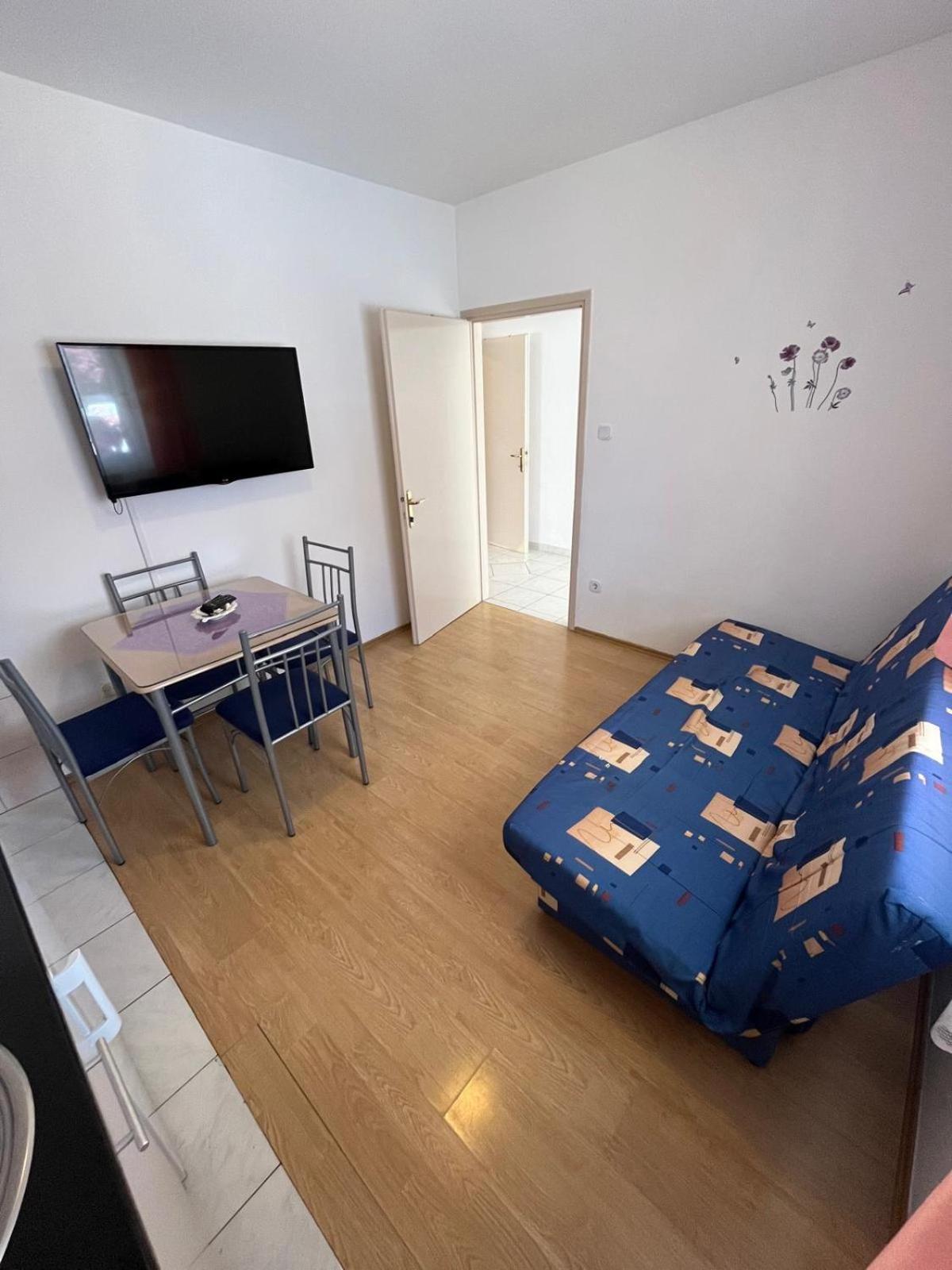 Apartmani Andrej Vodice โวดีเซ ภายนอก รูปภาพ