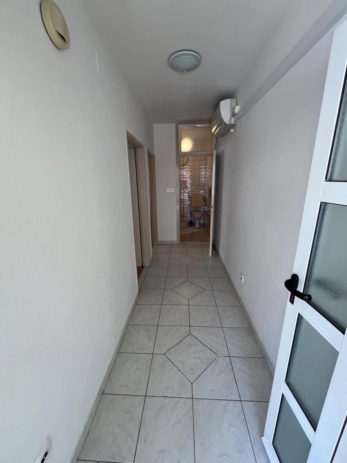 Apartmani Andrej Vodice โวดีเซ ภายนอก รูปภาพ